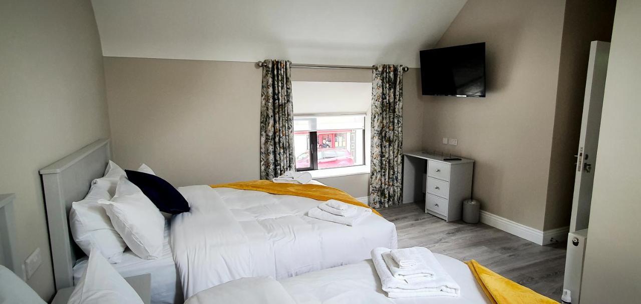 The Leitrim Inn And Blueway Lodge County Leitrim 外观 照片