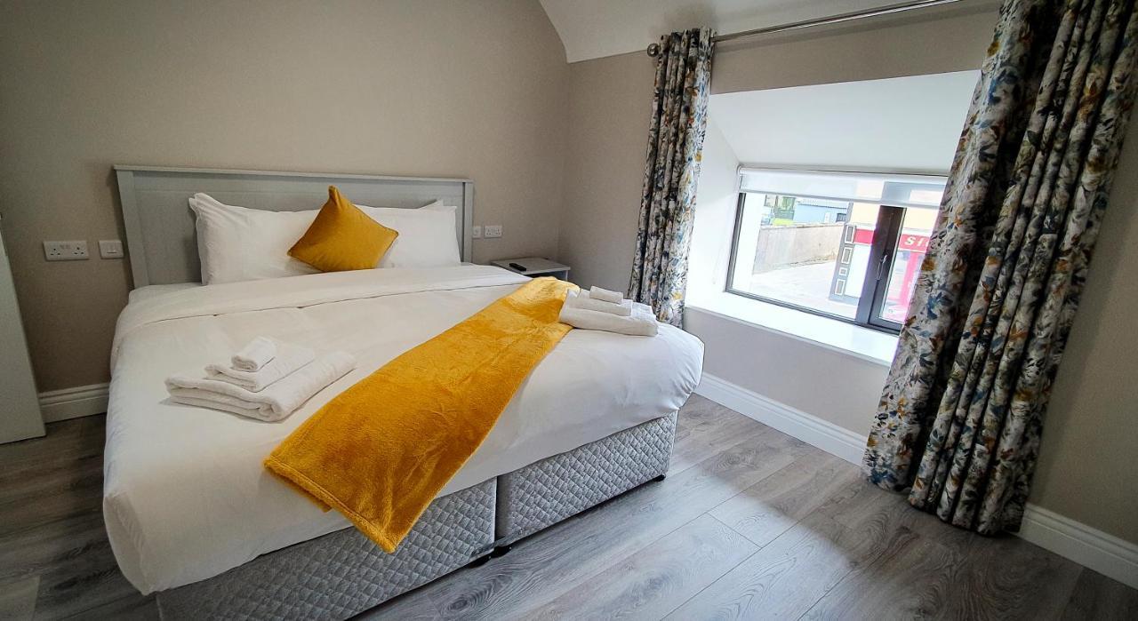 The Leitrim Inn And Blueway Lodge County Leitrim 外观 照片