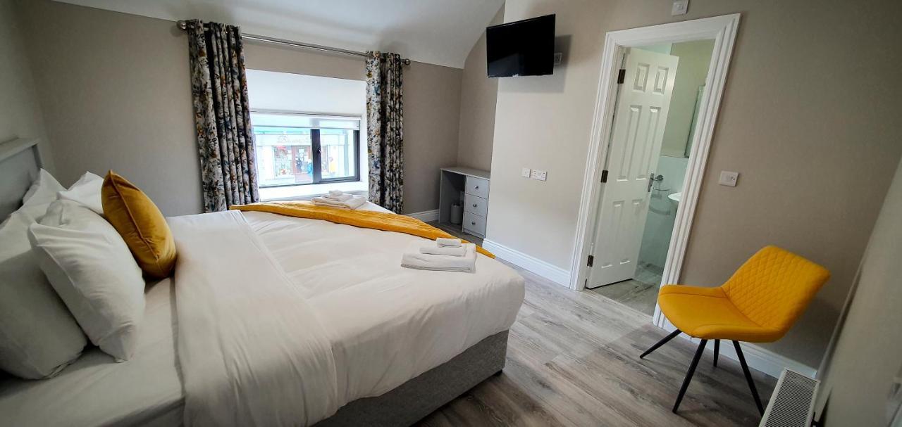 The Leitrim Inn And Blueway Lodge County Leitrim 外观 照片