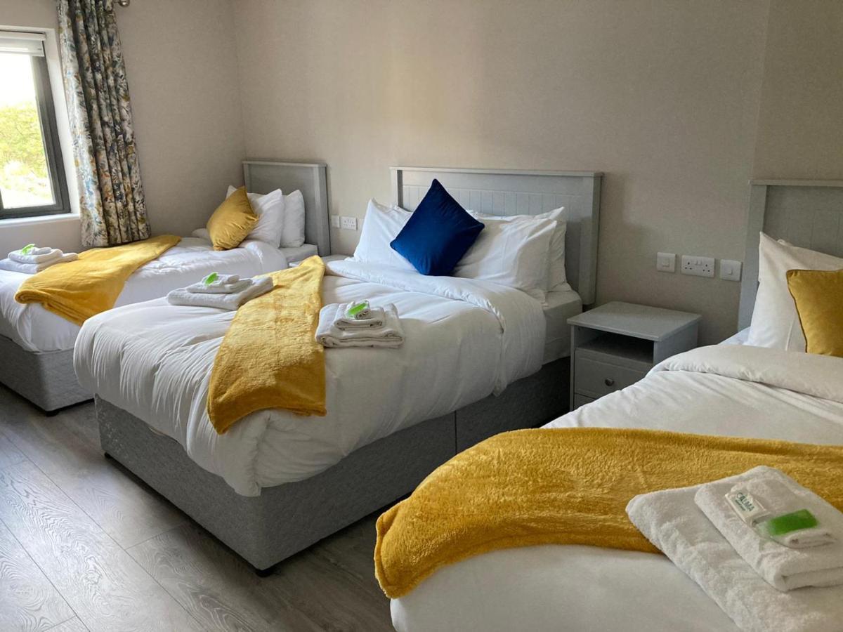The Leitrim Inn And Blueway Lodge County Leitrim 外观 照片