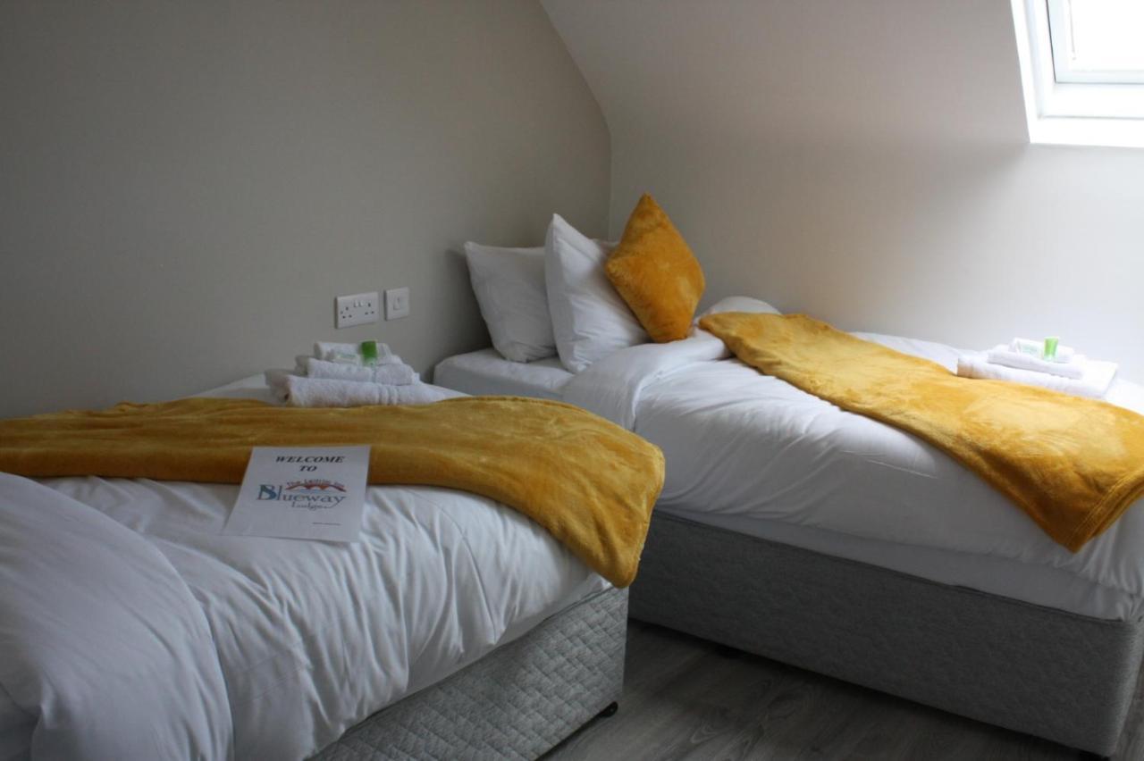 The Leitrim Inn And Blueway Lodge County Leitrim 外观 照片
